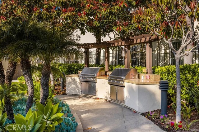 21245 Alanis, Huntington Beach CA: https://media.crmls.org/medias/2d9a5cf5-368e-460b-9a55-d951bd96705c.jpg