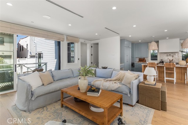 Detail Gallery Image 27 of 75 For 153 Granada Ave, Long Beach,  CA 90803 - 5 Beds | 4 Baths