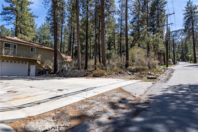 Detail Gallery Image 29 of 34 For 1432 Oriole Rd, Wrightwood,  CA 92397 - 4 Beds | 2/1 Baths