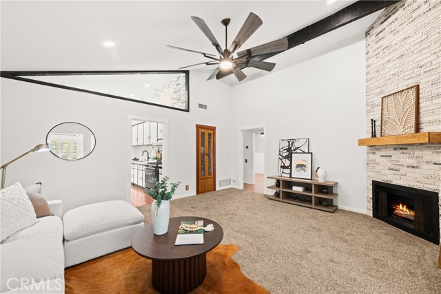 27131 La Fuente, Mission Viejo CA: https://media.crmls.org/medias/2d9b58d8-fa79-4986-a0e3-4088dcd58636.jpg
