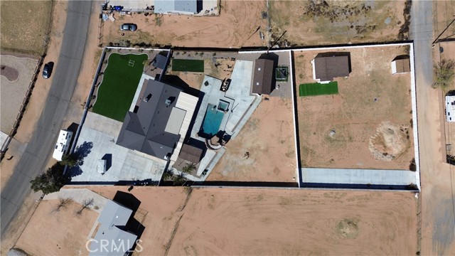 Detail Gallery Image 5 of 59 For 15245 Apache Rd, Apple Valley,  CA 92307 - 3 Beds | 2 Baths
