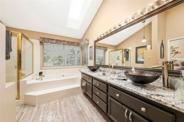 5618 Gardendale Lane, Palmdale CA: https://media.crmls.org/medias/2d9bf7a7-eb27-4928-a907-41abf3edaa7e.jpg