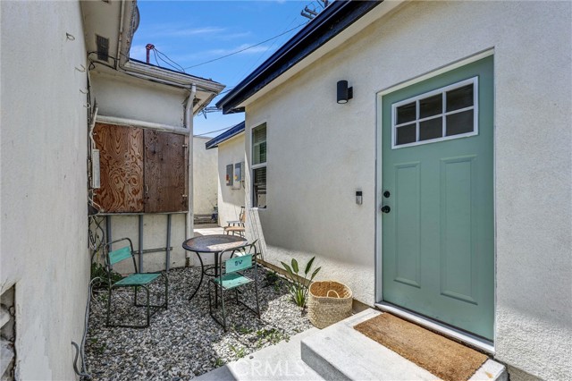Detail Gallery Image 9 of 33 For 1861 S Redondo Bld, Los Angeles,  CA 90019 - – Beds | – Baths