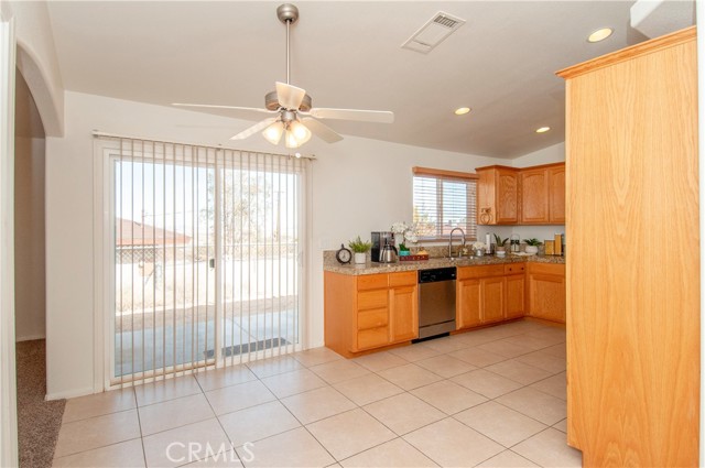 Detail Gallery Image 9 of 48 For 6829 Quail Spring Ave, Twentynine Palms,  CA 92277 - 3 Beds | 2 Baths