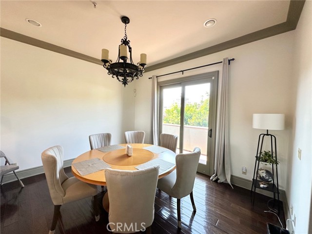Detail Gallery Image 5 of 31 For 108 S El Molino Ave #302,  Pasadena,  CA 91101 - 3 Beds | 2/1 Baths