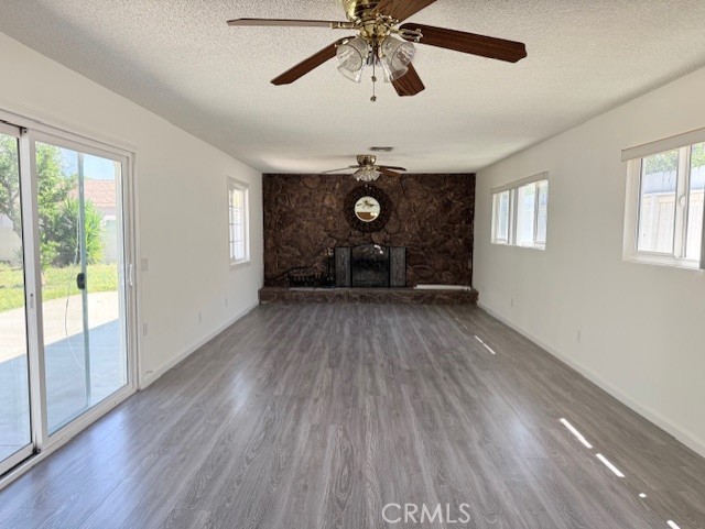 Detail Gallery Image 6 of 35 For 1095 Jadestone Ln, Corona,  CA 92882 - 4 Beds | 2 Baths