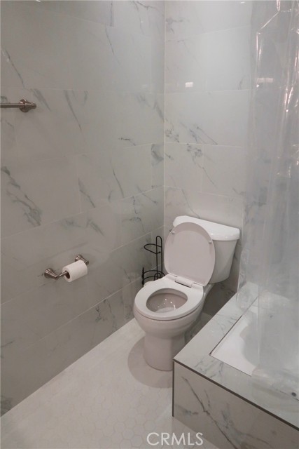 Detail Gallery Image 25 of 26 For 1121 N Olive Dr #209,  West Hollywood,  CA 90069 - 2 Beds | 2 Baths