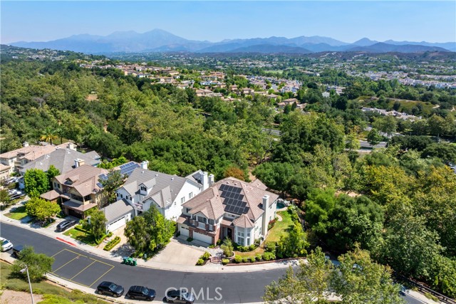 9 Sky Meadow, Coto de Caza CA: https://media.crmls.org/medias/2d9e93e1-c6bf-43fb-b9e7-87c7a0d4c193.jpg