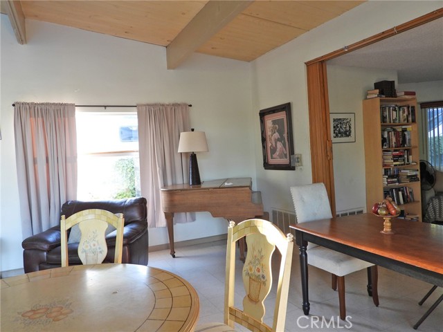 Detail Gallery Image 47 of 51 For 4 Oxford Way, Northridge,  CA 91324 - 2 Beds | 2 Baths