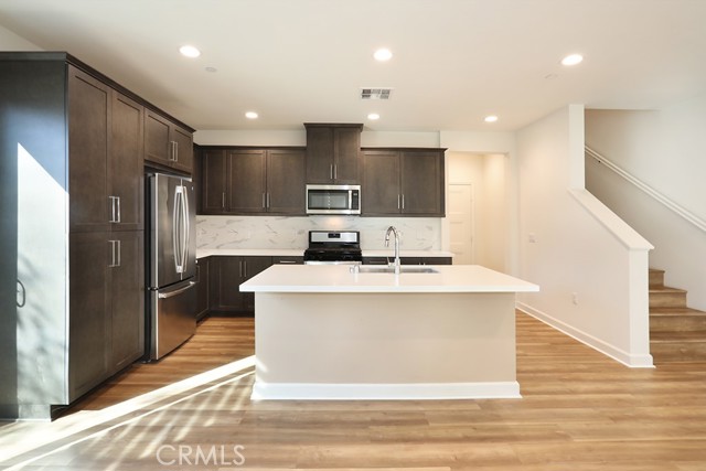 Image 4 of 27 For 183 Lantana  