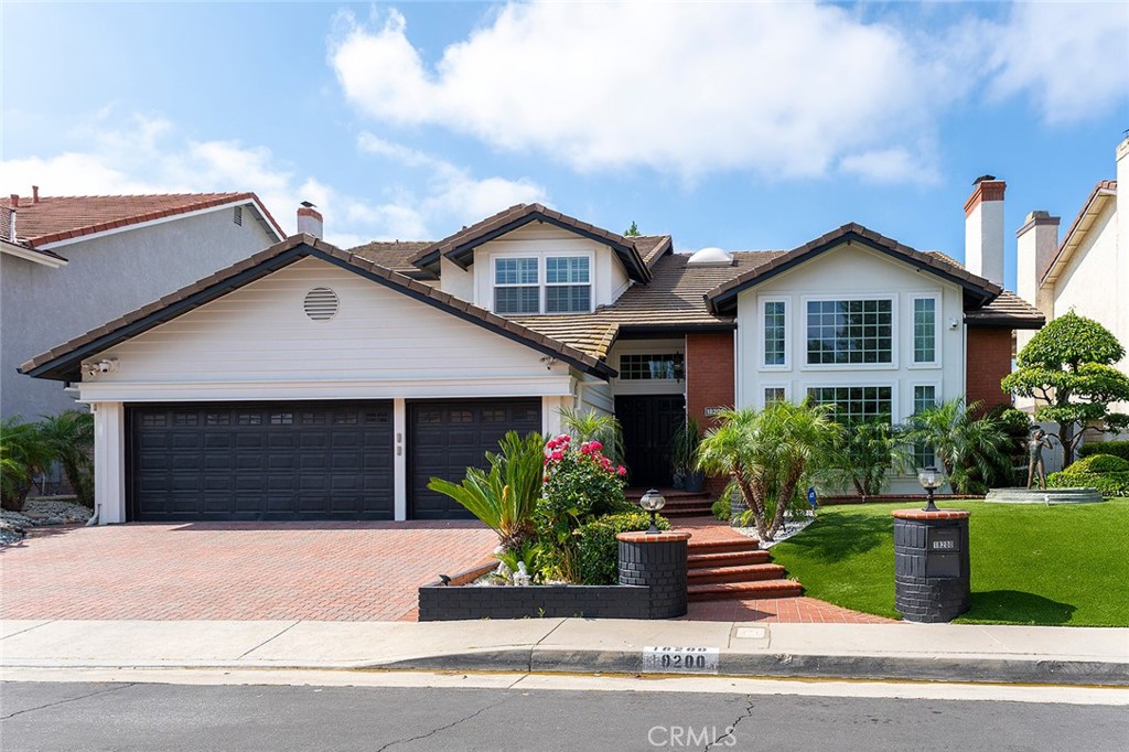 18200 Sandringham Court
