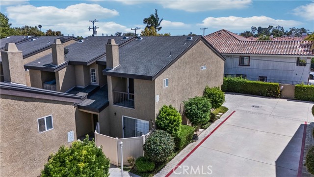 1126 W 228th Street, Torrance CA: https://media.crmls.org/medias/2da09f85-330a-4eb5-af20-2274ec251fa0.jpg