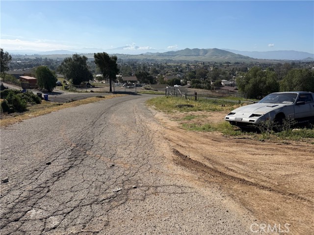 Detail Gallery Image 17 of 19 For 5484 Streett Cedar, Jurupa Valley,  CA 92509 - 3 Beds | 1/1 Baths