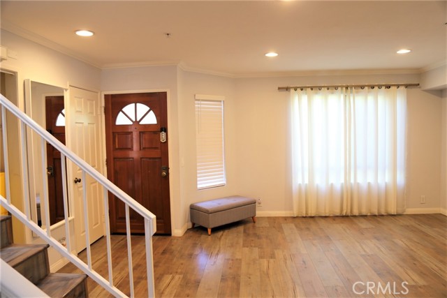 Detail Gallery Image 3 of 25 For 322 S Mentor Ave #6,  Pasadena,  CA 91106 - 2 Beds | 2/1 Baths