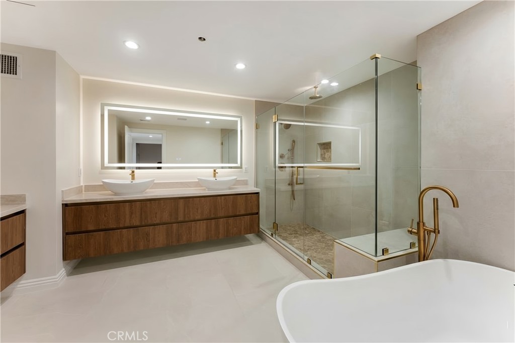 MLS #SR25262173 image #16