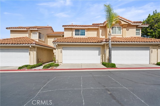 Detail Gallery Image 3 of 37 For 10889 Creekbridge Pl, San Diego,  CA 92128 - 2 Beds | 2/1 Baths