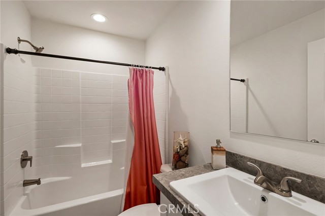 1562 Hemlock Lane, Paradise CA: https://media.crmls.org/medias/2da28732-8480-471d-b19d-5ea3593dfdc5.jpg