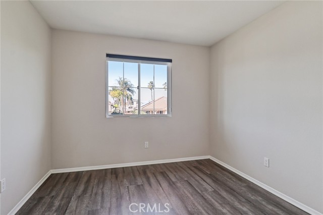 Detail Gallery Image 32 of 47 For 5667 Dartmoor Cir, Oceanside,  CA 92057 - 4 Beds | 3 Baths