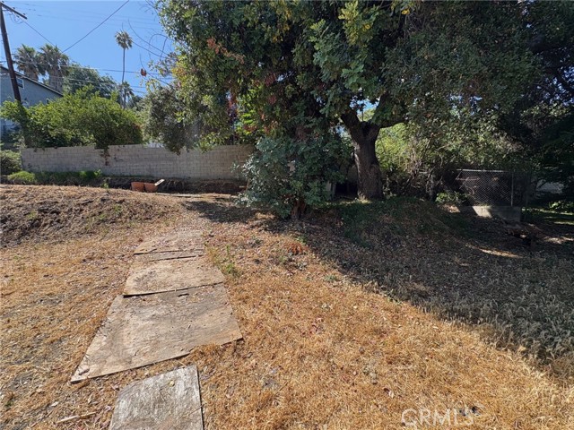 2128 N Marianna Avenue, Los Angeles CA: https://media.crmls.org/medias/2da2adc9-1c41-4817-8962-4bb51ac468c7.jpg