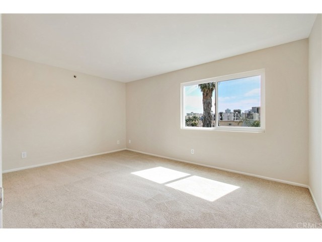 Detail Gallery Image 12 of 29 For 726 Elm Ave #304,  Long Beach,  CA 90813 - 2 Beds | 2 Baths