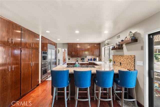 Detail Gallery Image 20 of 60 For 7805 Buena Tierra Ct, Bakersfield,  CA 93309 - 4 Beds | 4 Baths
