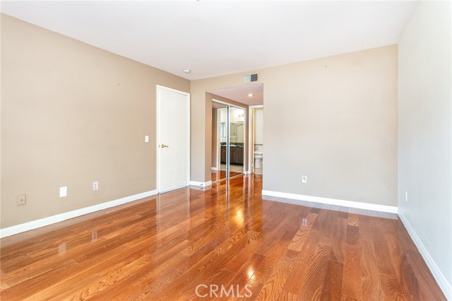 Detail Gallery Image 13 of 24 For 17735 Kinzie St #112,  Northridge,  CA 91325 - 2 Beds | 2 Baths