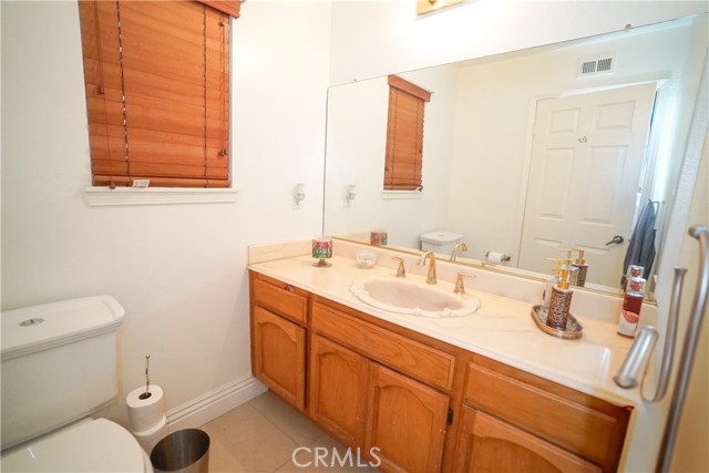 Detail Gallery Image 17 of 42 For 12160 Crystal Ridge Way, Porter Ranch,  CA 91326 - 3 Beds | 2/1 Baths