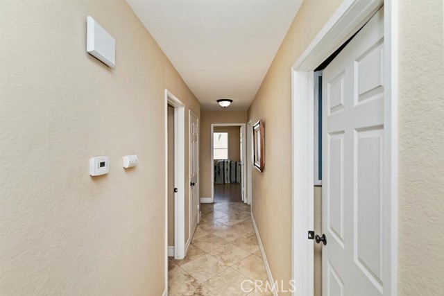 Detail Gallery Image 14 of 56 For 2386 Hialeah Cir, Norco,  CA 92860 - 4 Beds | 2 Baths