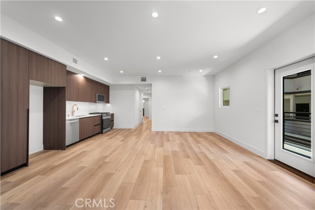 150 S Oak Knoll Avenue, Pasadena CA: https://media.crmls.org/medias/2da3c1db-b70b-4761-b961-1bbabad66e5c.jpg