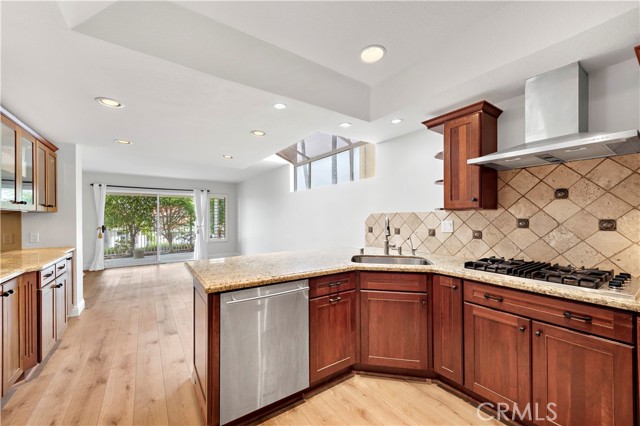 Detail Gallery Image 6 of 11 For 33601 Rising Tide Ct, Dana Point,  CA 92629 - 3 Beds | 2/1 Baths