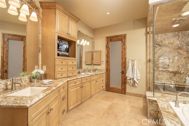 Detail Gallery Image 33 of 74 For 42143 Switzerland Dr, –,  CA 92315 - 7 Beds | 6/1 Baths