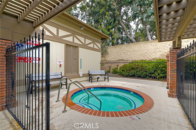 543 Rockport Court, Encinitas CA: https://media.crmls.org/medias/2da4ab58-ce3d-4211-9e10-14191ac8c964.jpg