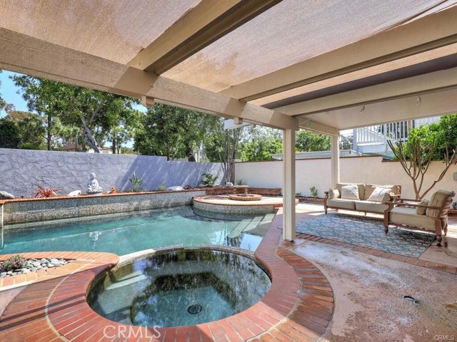 25152 Mammoth Circle, Lake Forest CA: https://media.crmls.org/medias/2da61d13-a4e9-44f8-8d9f-2b631d833a71.jpg
