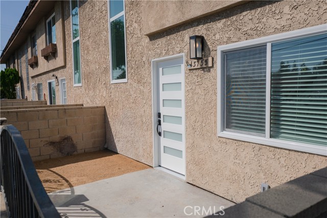 13755 Los Angeles Street, Baldwin Park CA: https://media.crmls.org/medias/2da66b82-8e37-49b3-bf89-86cff0e5752c.jpg