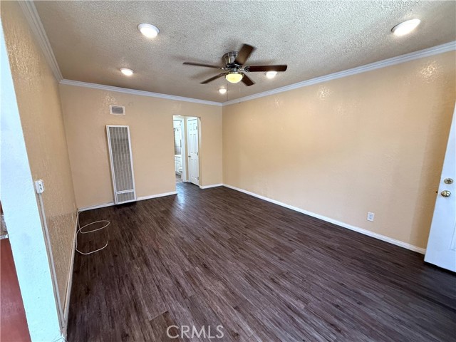 Detail Gallery Image 4 of 15 For 10234 Woodworth Ave #2,  Inglewood,  CA 90303 - 1 Beds | 1 Baths