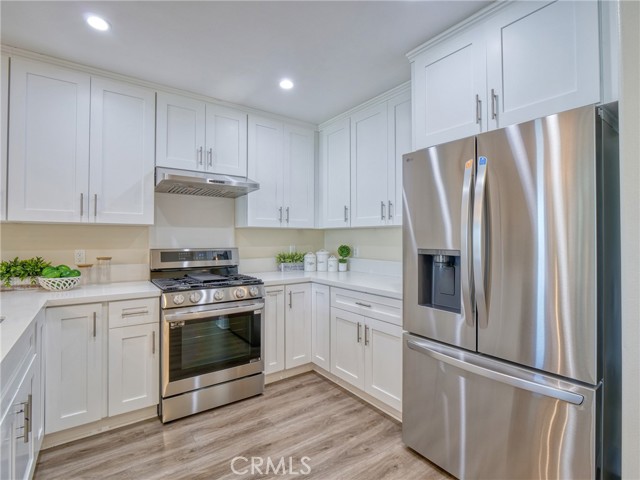 56 E Duarte Road, Arcadia CA: https://media.crmls.org/medias/2da72b94-8e75-4769-b83a-249ec24691f2.jpg
