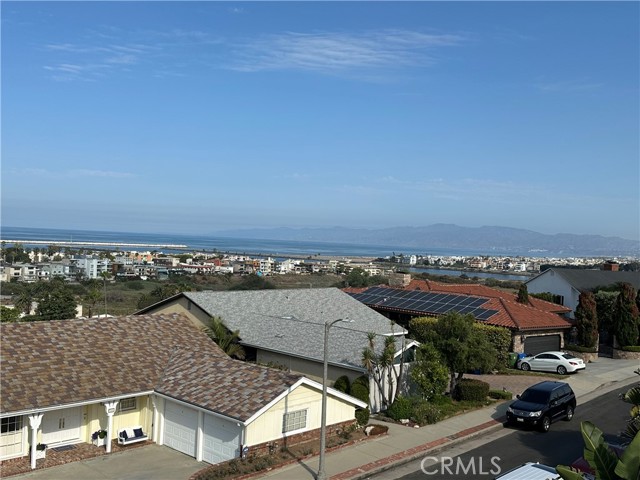Detail Gallery Image 3 of 12 For 8144 Zitola, Playa Del Rey,  CA 90293 - 4 Beds | 4 Baths