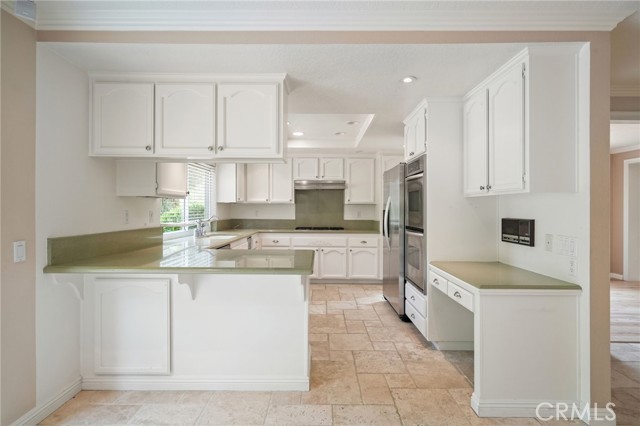7169 Castle Peak Drive, West Hills CA: https://media.crmls.org/medias/2da75a75-e21a-4ece-a005-61160b3e772a.jpg