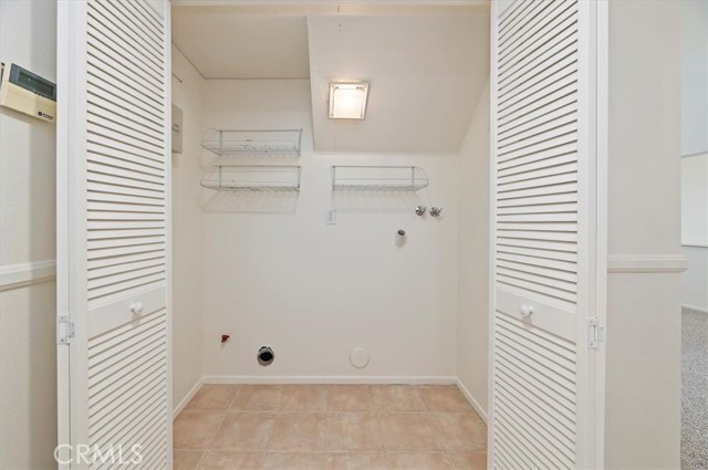Detail Gallery Image 14 of 27 For 17640 Mountain Ct, Riverside,  CA 92503 - 3 Beds | 3 Baths