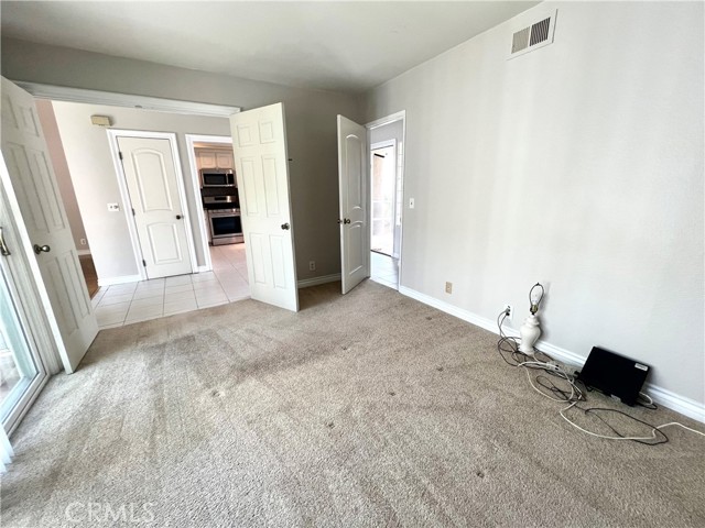 15 Creekwood, Irvine CA: https://media.crmls.org/medias/2da80981-400b-4096-beaf-40a008f8e588.jpg
