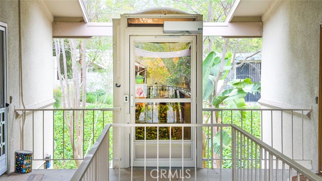 Front Image Thumbnail for CROC26067468