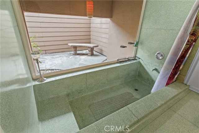 4616 COYLE, Woodland Hills CA: https://media.crmls.org/medias/2da88934-59c1-4ebe-b57b-0b778bbeff52.jpg