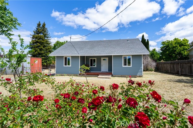 Detail Gallery Image 1 of 35 For 9235 Poplar St, Atascadero,  CA 93422 - 2 Beds | 2 Baths