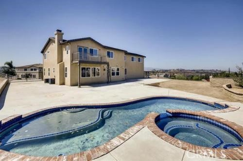 17530 Dry Run Court, Riverside, CA 92504