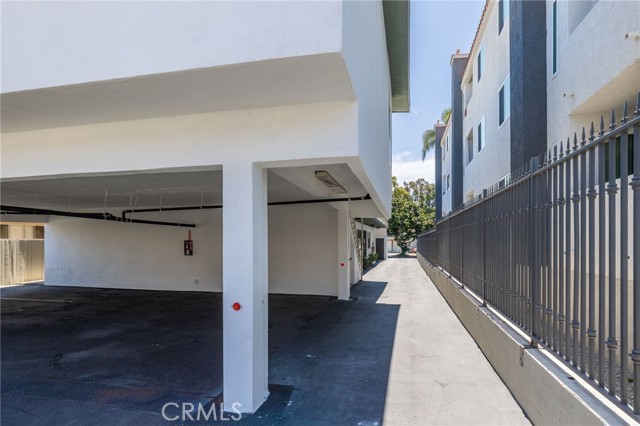 3337 S Durango Avenue, Los Angeles CA: https://media.crmls.org/medias/2da9817c-6b47-4801-8e6e-25d589e01ffb.jpg