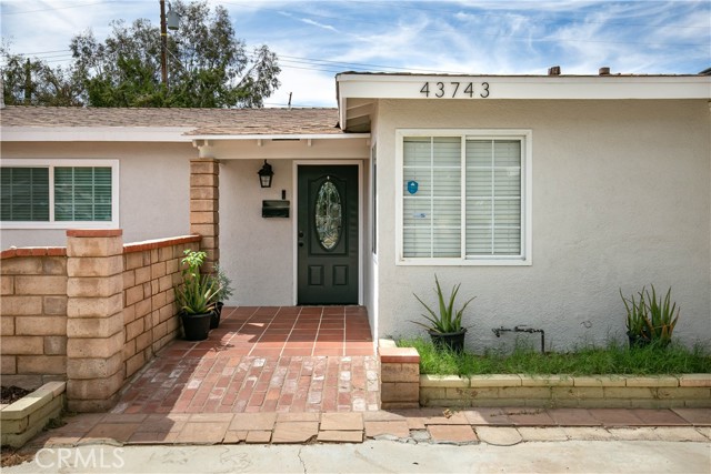 Detail Gallery Image 3 of 21 For 43743 Fern Ave, Lancaster,  CA 93534 - 3 Beds | 2 Baths