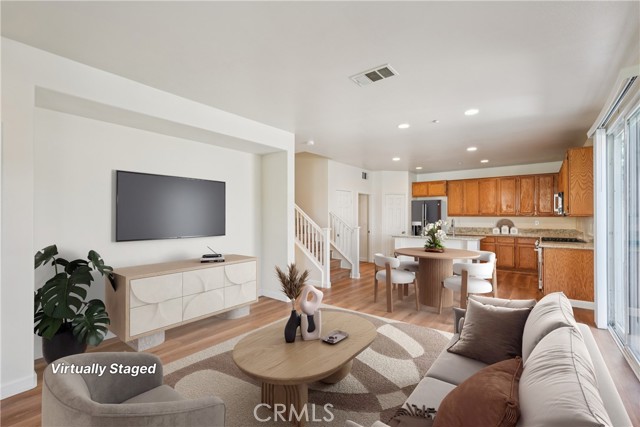 Detail Gallery Image 4 of 34 For 1793 Agrigento, Riverside,  CA 92507 - 5 Beds | 3 Baths