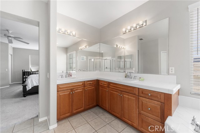 42639 Biscay, Lancaster CA: https://media.crmls.org/medias/2da9a8ce-2cfc-4971-9cd7-6234a9b254f0.jpg