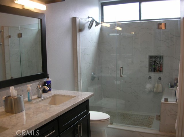 Detail Gallery Image 7 of 8 For 5031 Dorado Dr #112,  Huntington Beach,  CA 92649 - 2 Beds | 2 Baths