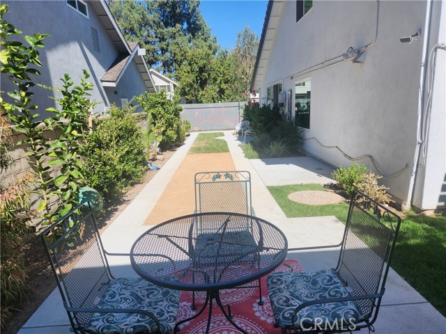 25451 Via Macarena, Valencia CA: https://media.crmls.org/medias/2dab649d-cedb-43e5-ae45-ee4b9c866d4c.jpg